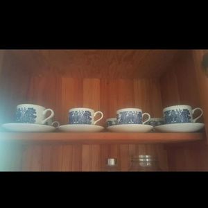 Blue Willow Teacup Set